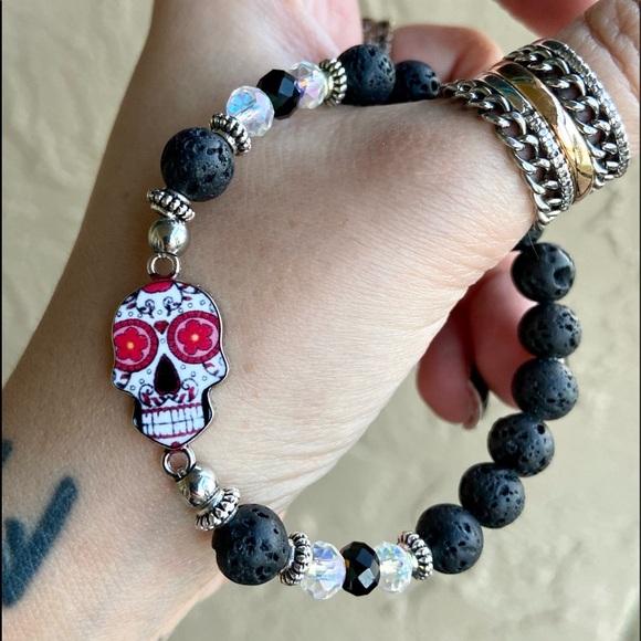 π΄β SALE ! red dot items are 2 for $25 . Bundle more than 3 and its $10 each π - Picture 9 of 13